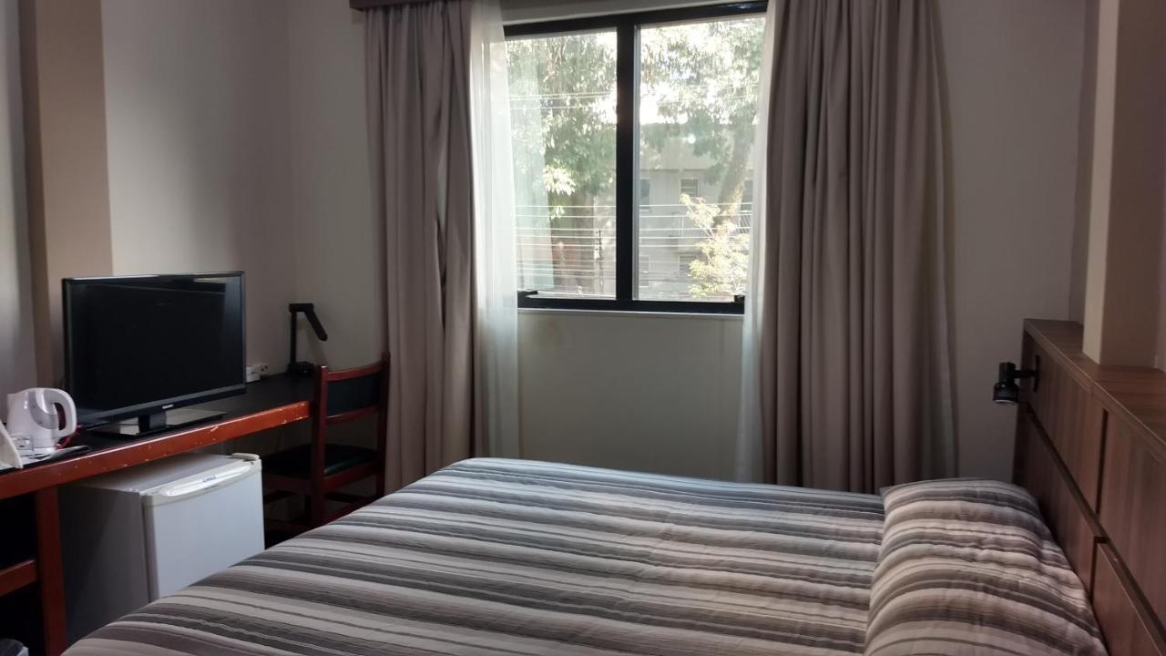 Castel Plaza Hotel Резенди Екстериор снимка